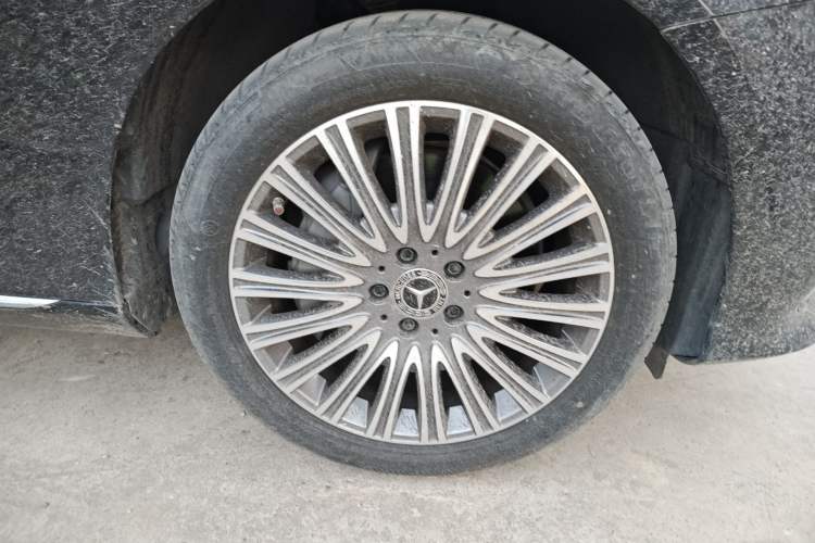 Used Mercedes-Benz E-Class 2020 Facelift E 300 L Stylish Edition
