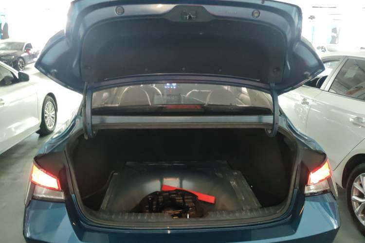 Used Hyundai Elantra 2021 1.5L CVT GLX Elite Edition Trunk