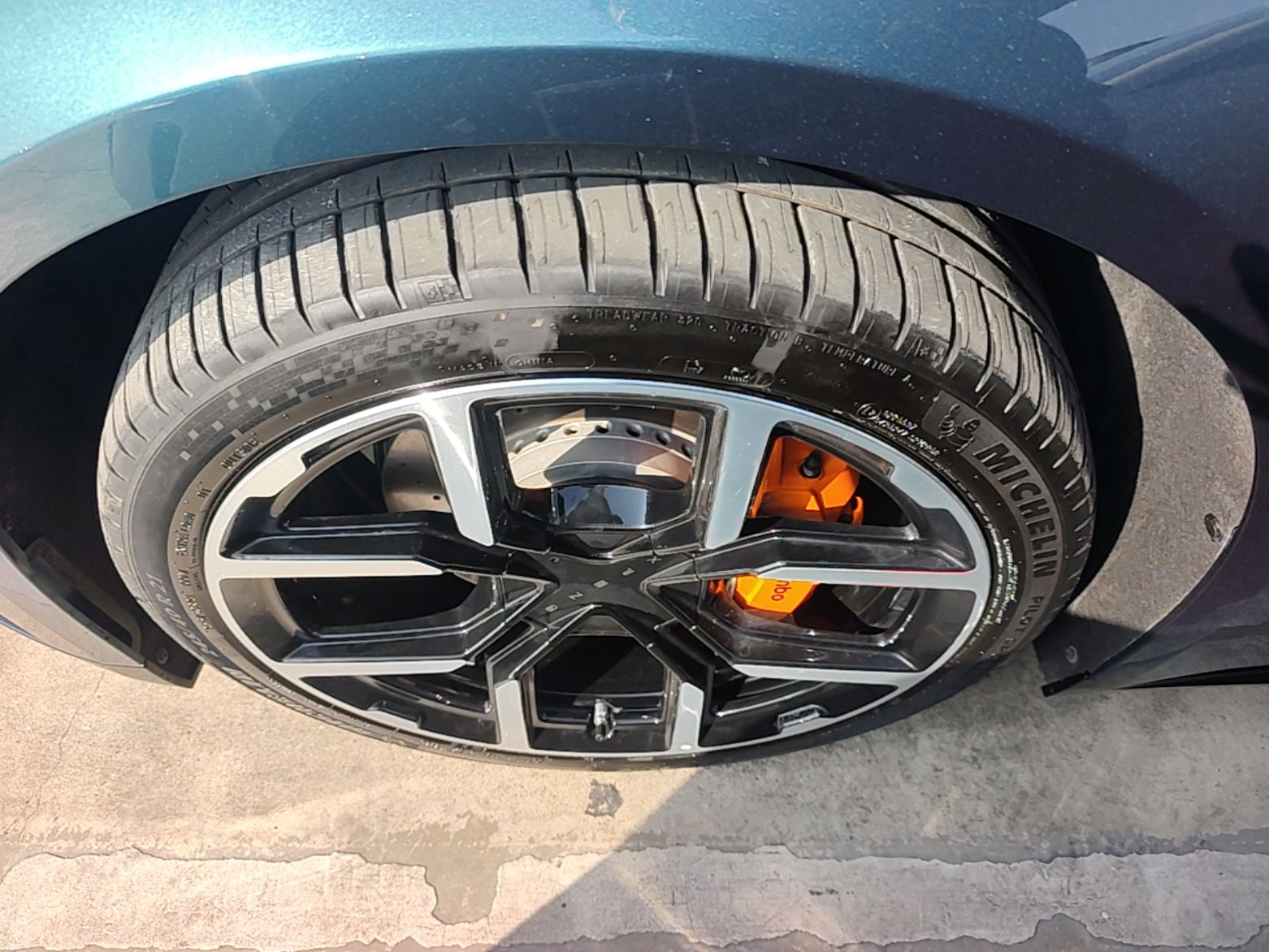 XPeng P7 2025 Model—750 All-Wheel-Drive High-Performance Ultra — снимка 10