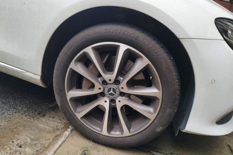 Used Mercedes-Benz E-Class 2016 E 300 L Stylish Model