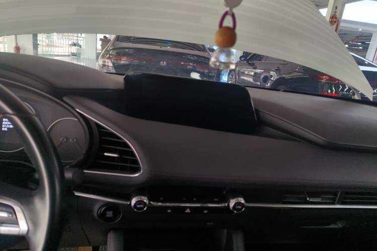 Used Mazda Mazda 3 Axela 2021 2.0L Automatic Zhiyao Edition
