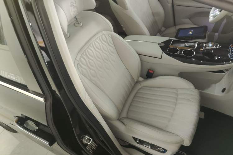 Used FORTHING Xinghai V9 2024 1.5TD 200km Qingyunti Series Premium Version Right Front Seat