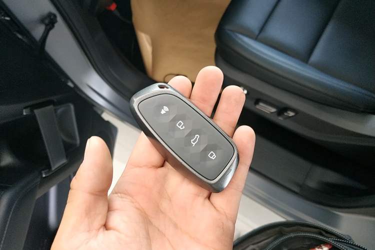 Used Haval Raptor New Energy 2024 Hi4 145 Cross-Over Edition Interior 1