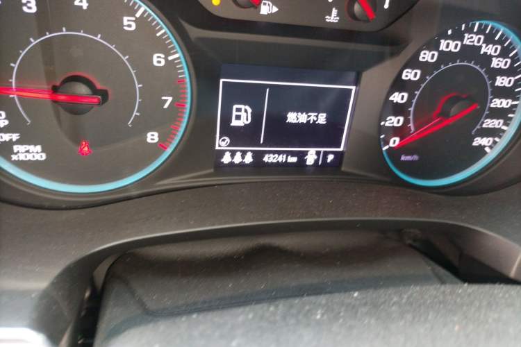 Used Chevrolet Malibu XL 2022 535T Automatic Sport Edition Odometer Close Up