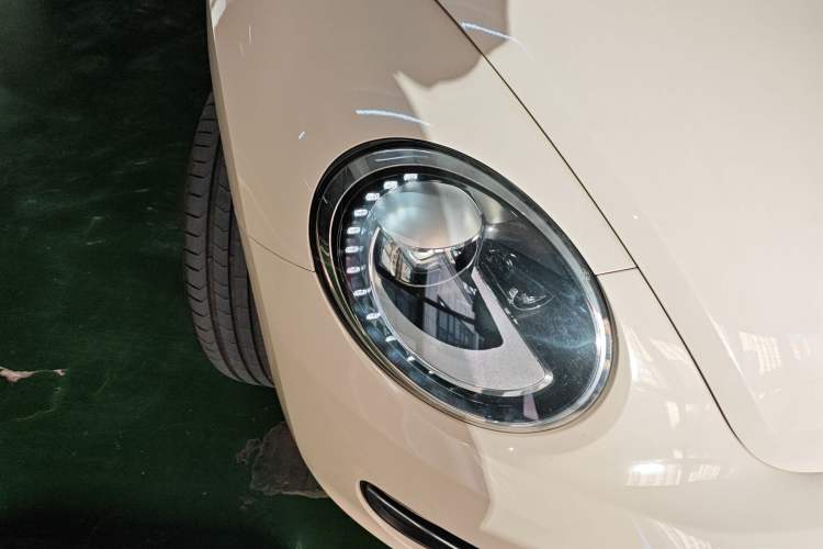 Used Volkswagen Beetle 2014 1.2TSI Comfort Model Right Front Headlight