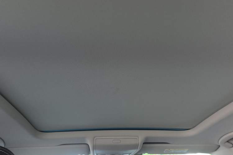 Used Volkswagen Tiguan L 2023 Restyled 330TSI Automatic Two-Wheel Drive R-Line Enhanced Comfort Version