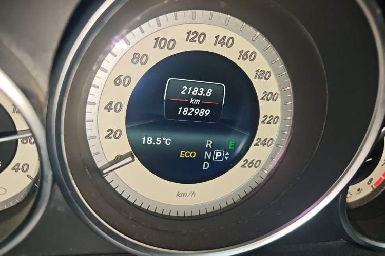 Used Mercedes-Benz E-Class 2015 Revised E 180 L Sport Edition Odometer Close Up