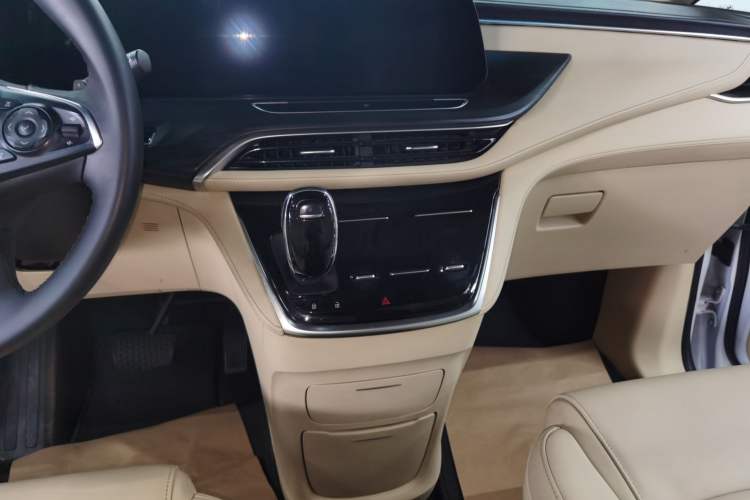 Used Buick GL8 2022 ES Landtrek 653T Luxury Edition Gear Lever