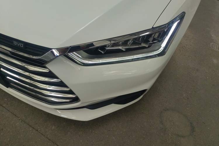 Used BYD Qin Pro 2020 Beyond Edition 1.5TI Automatic Flagship Version Left Front Headlight