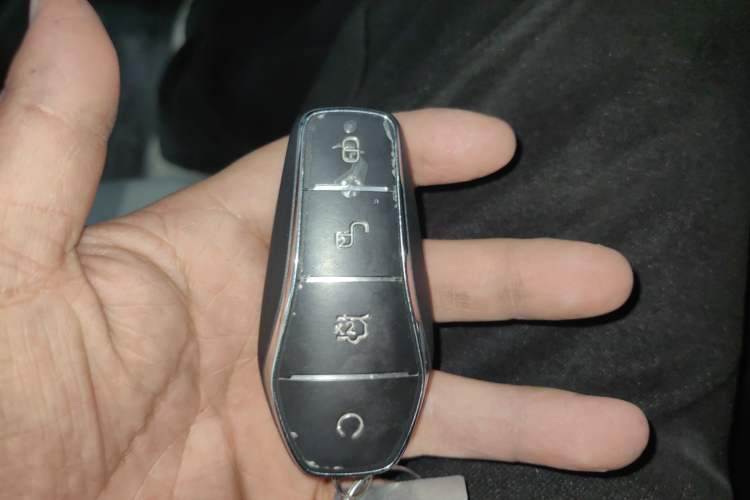 Used BYD Qin PLUS 2024 HONOR Edition DM-i 55KM Leading Model Vehicle Key