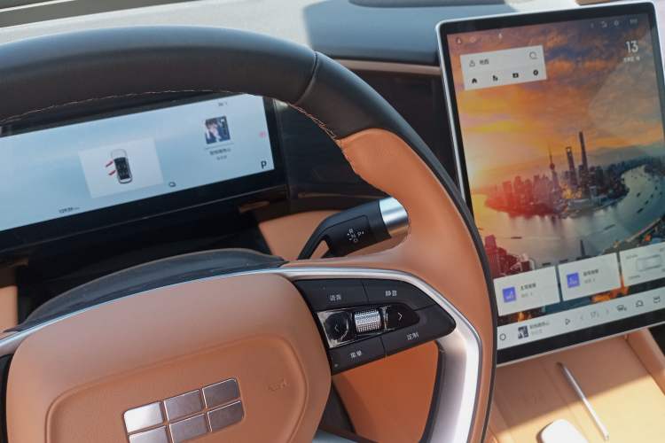 Used Geely Galaxy L7 2025 EM-i 115km Exploration+ Edition Gear Lever