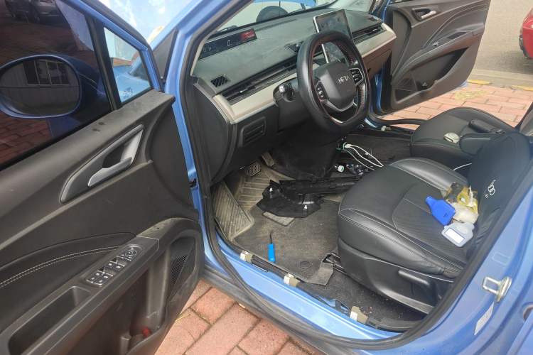 Used NETA V 2021 Long-Range Entertainment Edition Upgrade Model