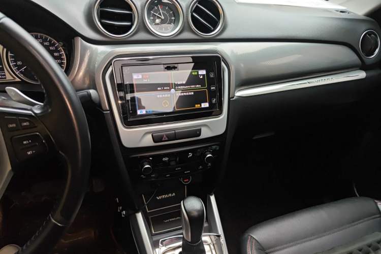 Used Suzuki Vitara 2016 1.4T Automatic Two-Wheel Drive Luxury Version Audio And AC Panel