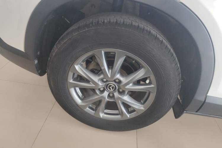 Used Mazda CX-4 2018 2.0L Automatic Two-Wheel Drive Blue Sky Premium Upgrade Version China V Standard Right Rear Wheel Hub