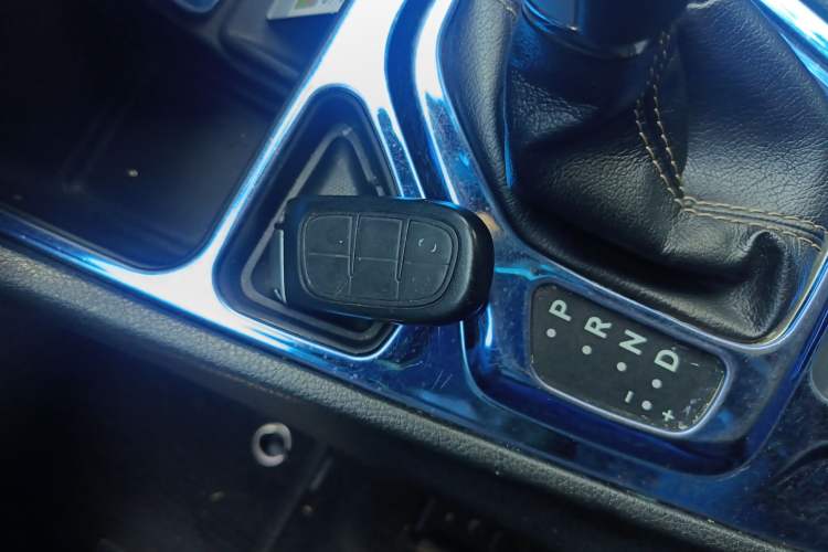 Used Jeep Cherokee 2016 2.4L Leading Edition
