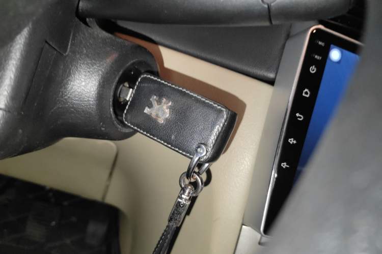 Used Peugeot 307 2010 Sedan 1.6L Manual Comfort Edition
