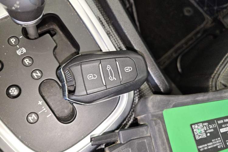 Used Citroen C4L 2014 1.6THP Intelligent Drive Automatic Dynamic Model
