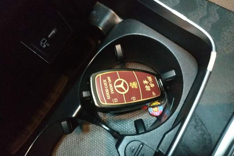 Used Mercedes-Benz E-Class 2019 E 260 L Sport Edition Vehicle Key