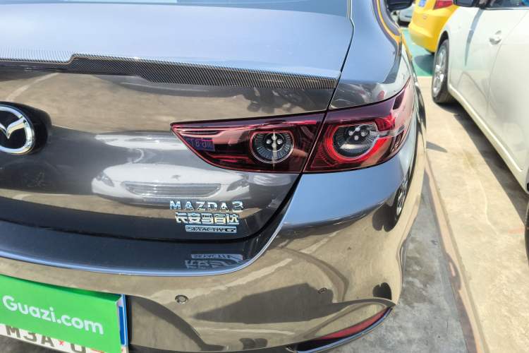 Used Mazda 3 Axela 2020 2.0L Automatic Zhiya Edition Exterior 3