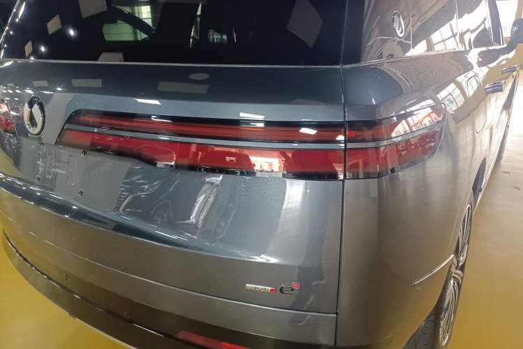 Used Denza N9 2025 Flagship Model
