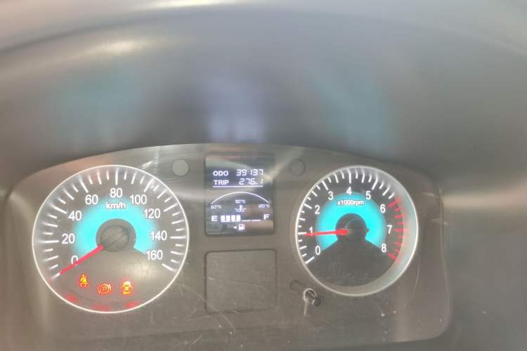 Used Jinbei Gold Hiace 2021 2.0L Passenger Van Travel Lion 7-Seater
