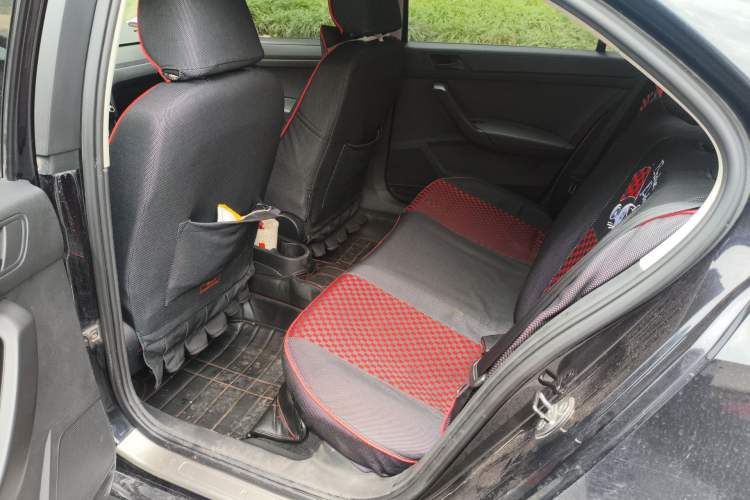 Used Volkswagen Santana 2013 1.4L Manual Fashion Edition Left Rear Seat