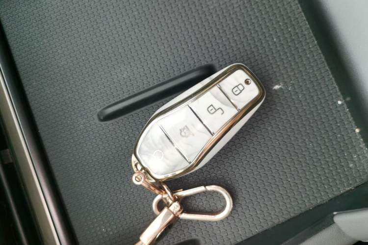 Used BYD Qin L 2024 DM-i 120KM Leading Model Vehicle Key