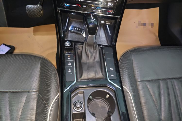 Used Volkswagen Passat 2022 330TSI Luxury Edition Custom Version