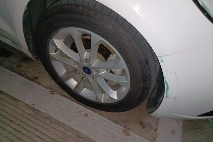 Used Ford Mondeo 2018 EcoBoost 180 Smart Control Fashion Model China V Standard Right Front Wheel Hub