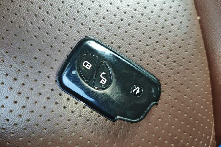 Used BYD Tang New Energy 2015 2.0T Four-Wheel-Drive Flagship Model