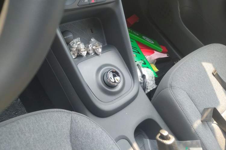 Used Wuling Hongguang New Energy 2024 All-Electric Model 300KM Standard Version
