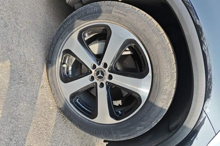 Used Mercedes-Benz GLC 2019 GLC 260 L 4MATIC Dynamic Model
