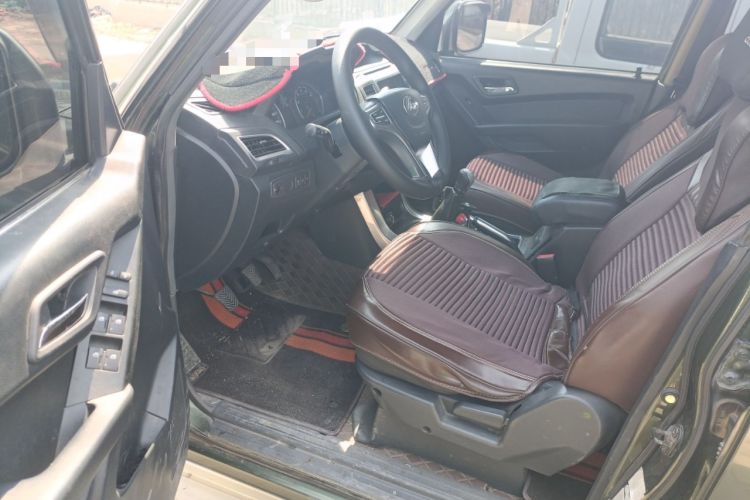 Used Leopaard Q6 2015 2.4L Manual 4x4 Excellence Edition
