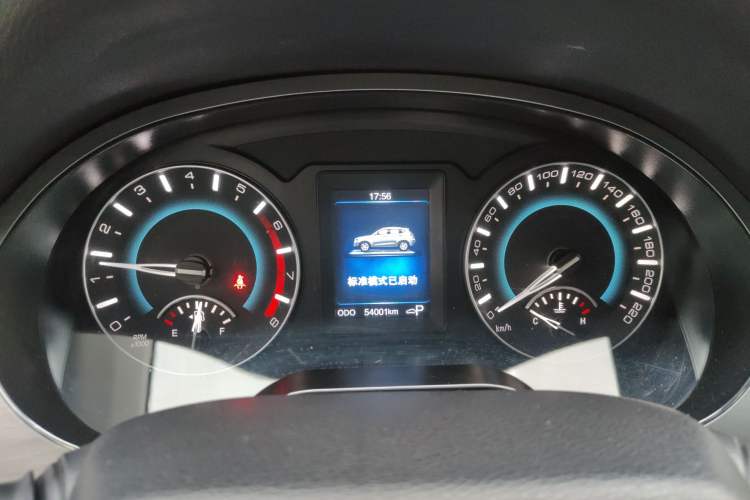 Used Haval H2 2015 1.5T Automatic Two-Wheel Drive Elite Edition Odometer Close Up