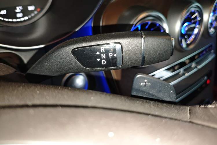 Used Mercedes-Benz GLC 2016 GLC 300 4MATIC Dynamic Model
