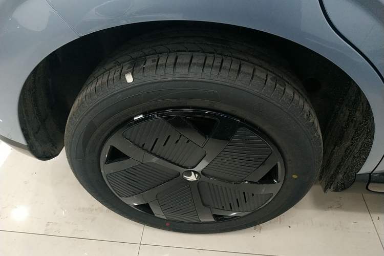 Used ARCFOX T1 2025 Model 320 PRO
