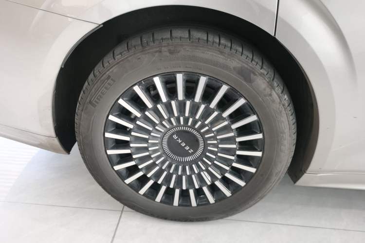 Used Zeekr 009 2022 WE Edition
