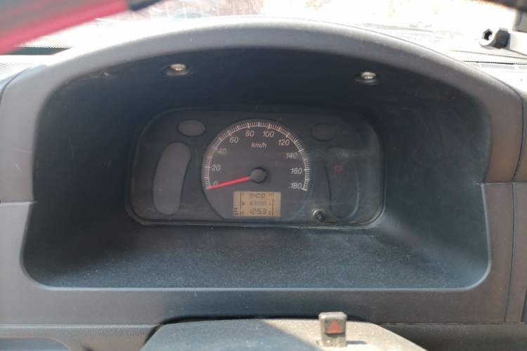 Used Wuling Zhiguang 2020 1.2L Practical Model China VI LSI Instrument Cluster