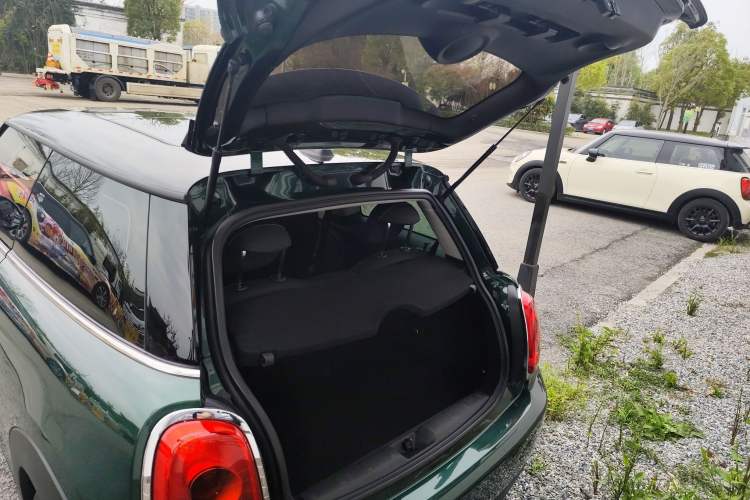 Used MINI 2014 1.5T COOPER Fun
