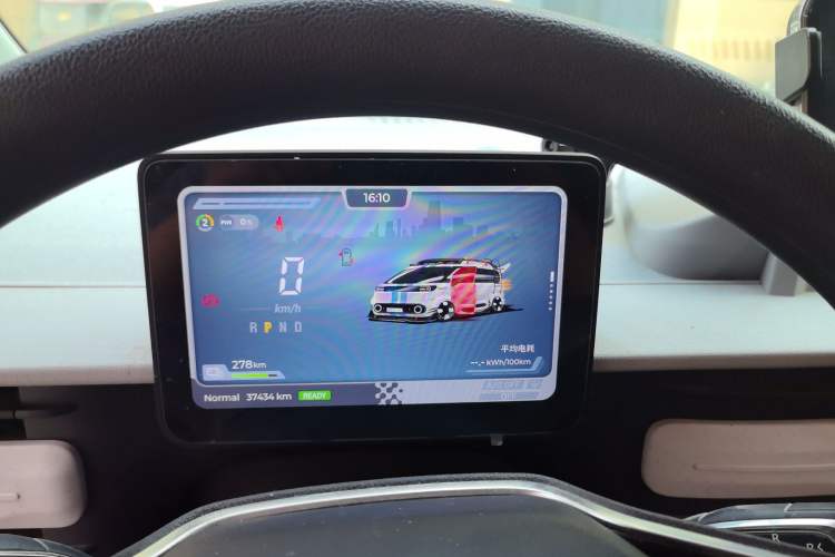 Used SAIC MAXUS Dana V1 2024 V1 Short Wheelbase Low-Roof Multi-Function Version (51 kWh)
