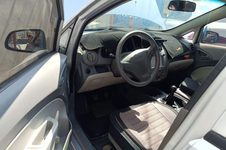 Used Chevrolet Sail 2010 Sedan 1.4L Manual Ideal Edition