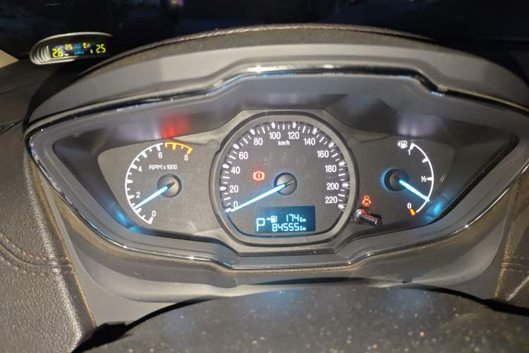 Used Ford Escort 2015 1.5L Automatic Fashion Model
