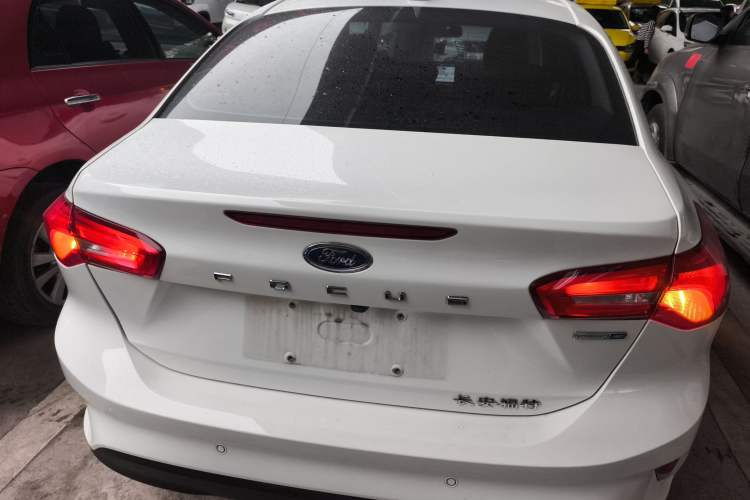 Used Ford Focus 2019 Sedan EcoBoost 180 Automatic Trend Edition