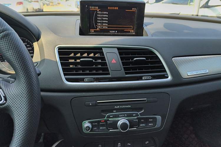 Used Audi Q3 2016 40 TFSI quattro all-wheel-drive sport model