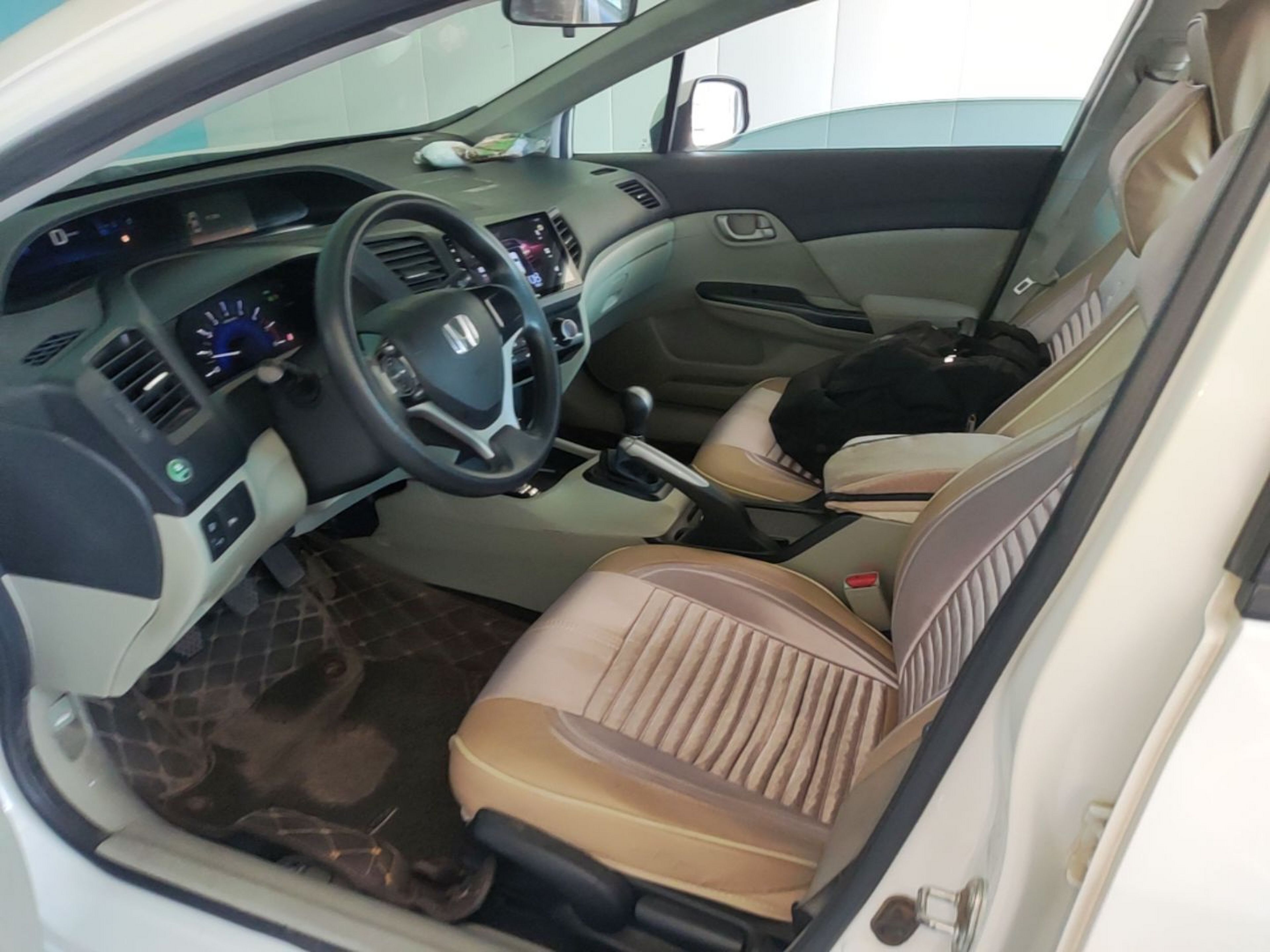 Interior delantero