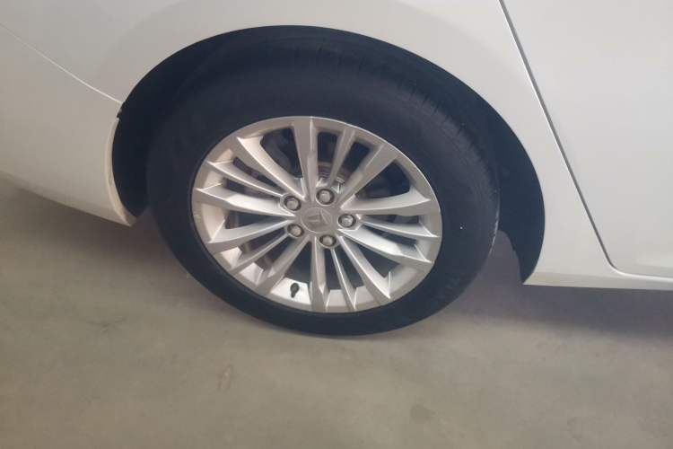 Used Baojun RC-5 2020 1.5T CVT Smart Shine Prestige Edition Right Rear Wheel Hub