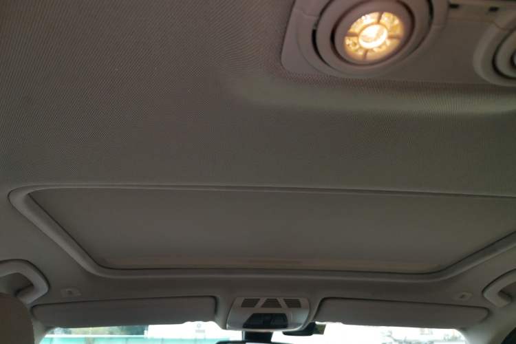 Used BMW 3 Series 2013 320Li Fashion Model
