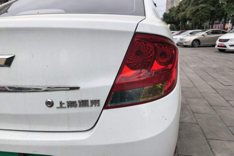 Used Chevrolet Sail 2013 Sedan 1.2L Manual Fashionable Happiness Edition