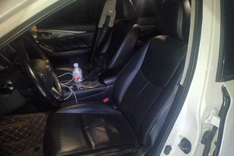 Used Infiniti Q50L 2015 2.0T Enjoyment Edition
