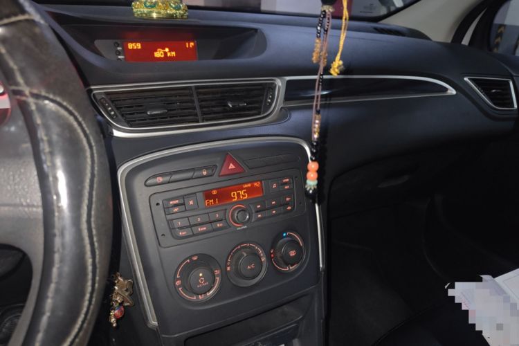 Used Peugeot 308 2014 Enjoy Edition Classic 1.6L Manual YouShang Model Audio And AC Panel